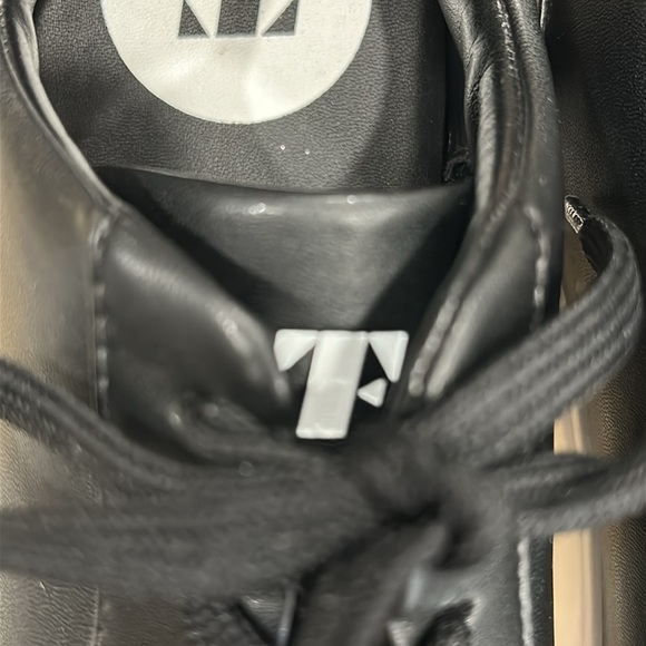 Thousand Fell Men's Lace Up Sustainable Bio Minimalist Sneakers in Black - 12 - Picture 7 of 12